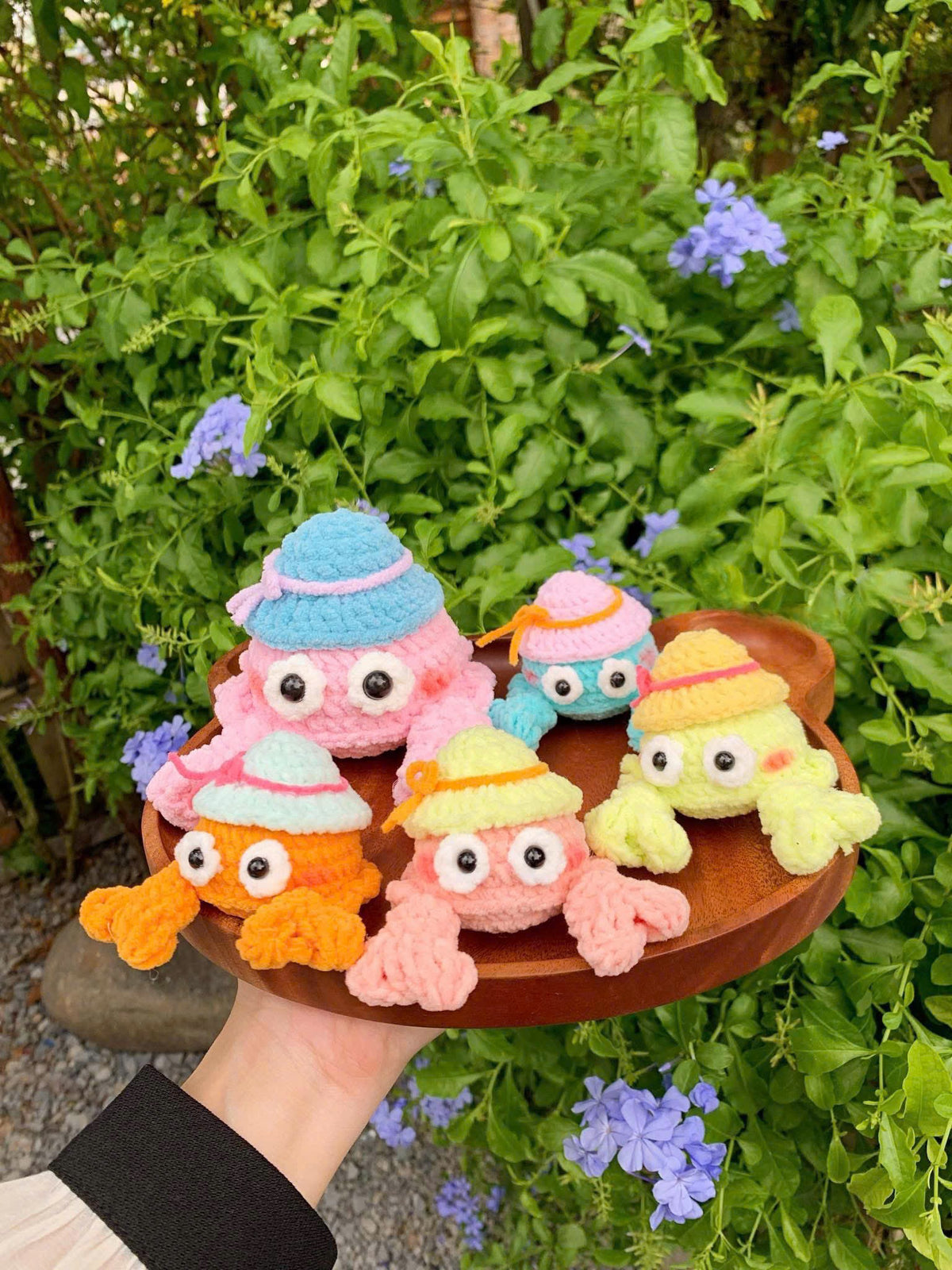 Crochet Crab with Sun Hat – Handmade Amigurumi Doll