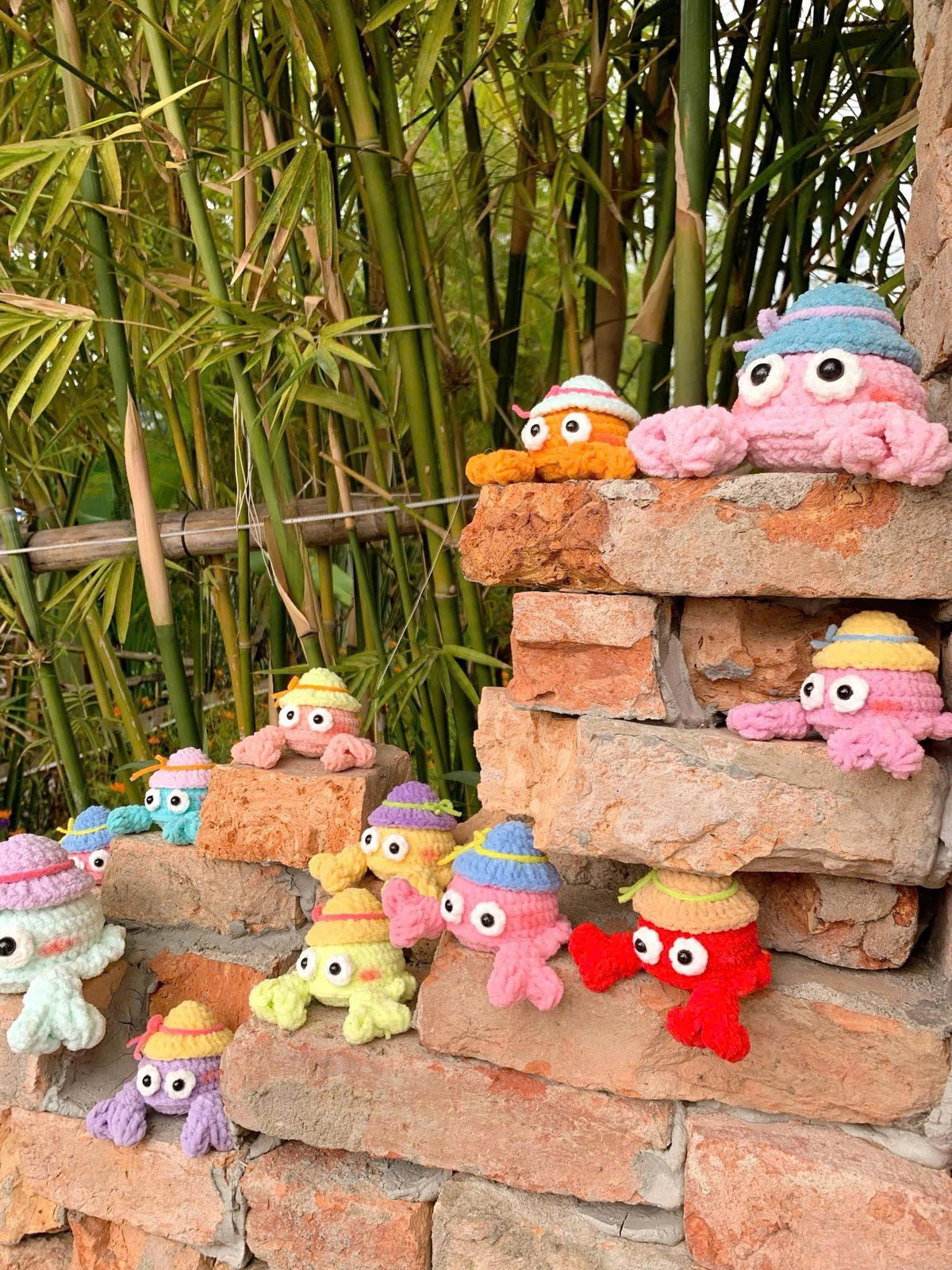 Crochet Crab with Sun Hat – Handmade Amigurumi Doll