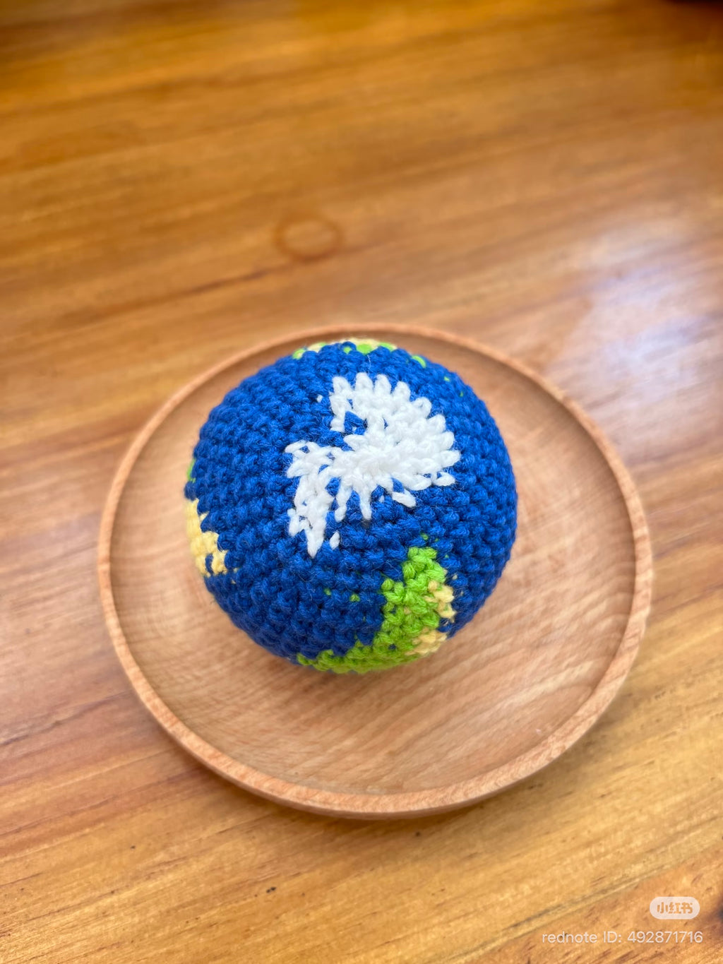 Little Earth – Handmade Crochet Globe