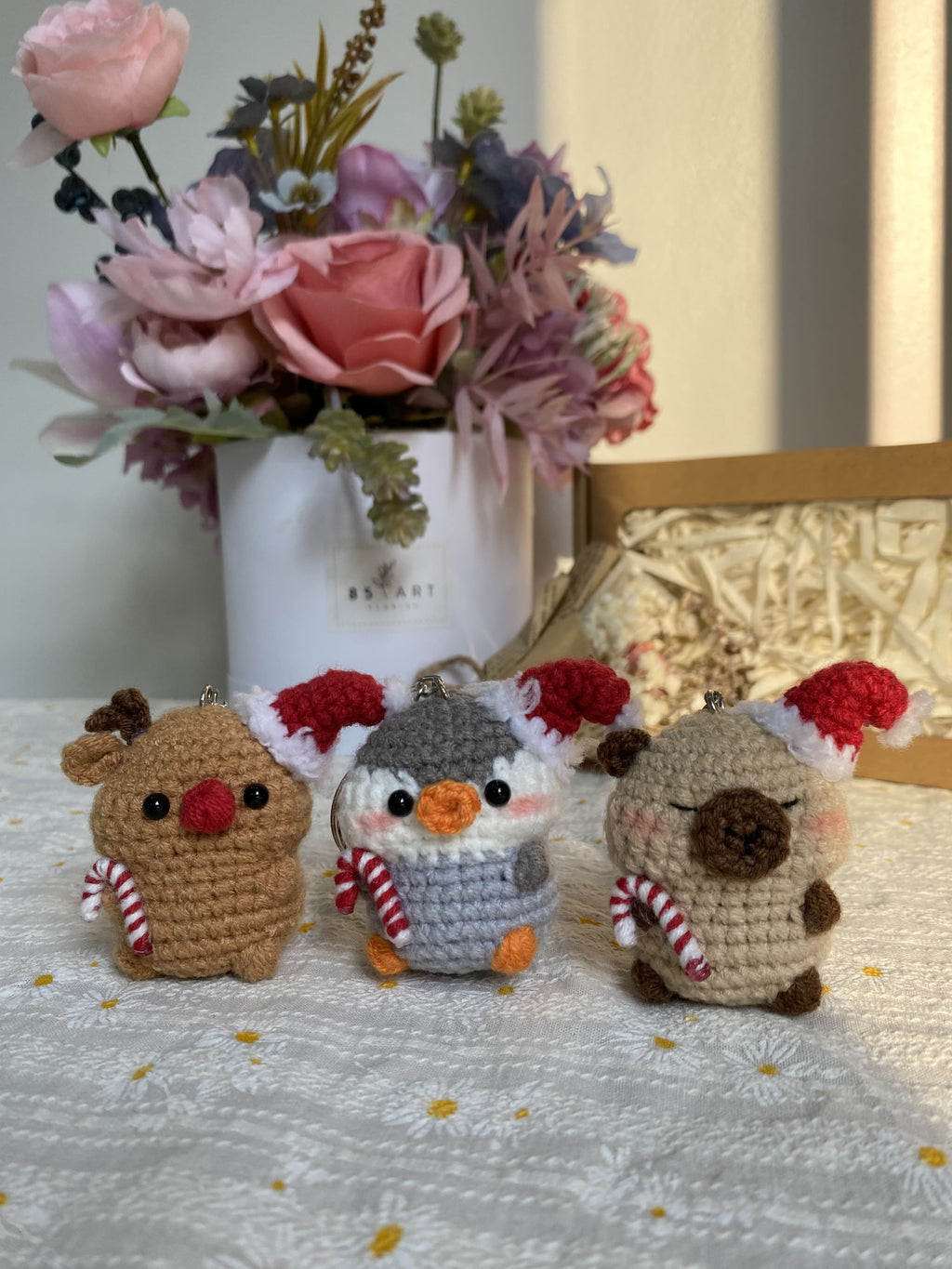 Christmas Crochet Keychain – Reindeer, Penguin & Capybara