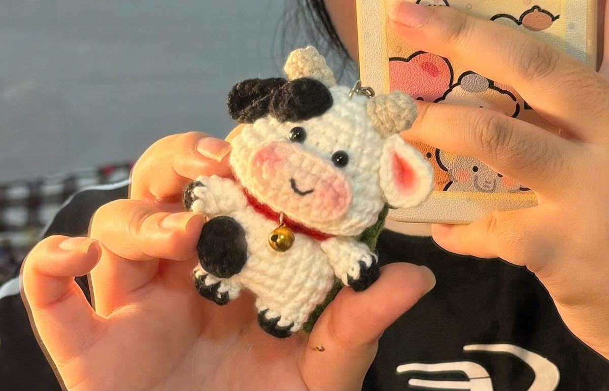 Cute Crochet Cow Keychain – Handmade Mini Plush