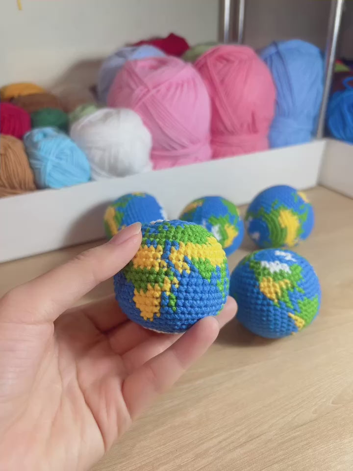 Little Earth – Handmade Crochet Globe