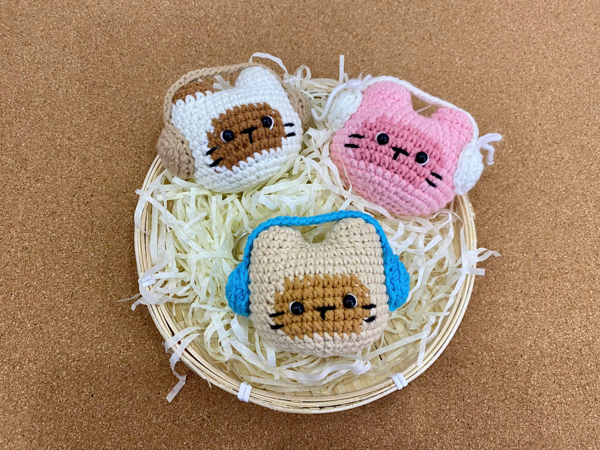 Crochet Cat Earbuds Case – Handmade Headphone Pouch